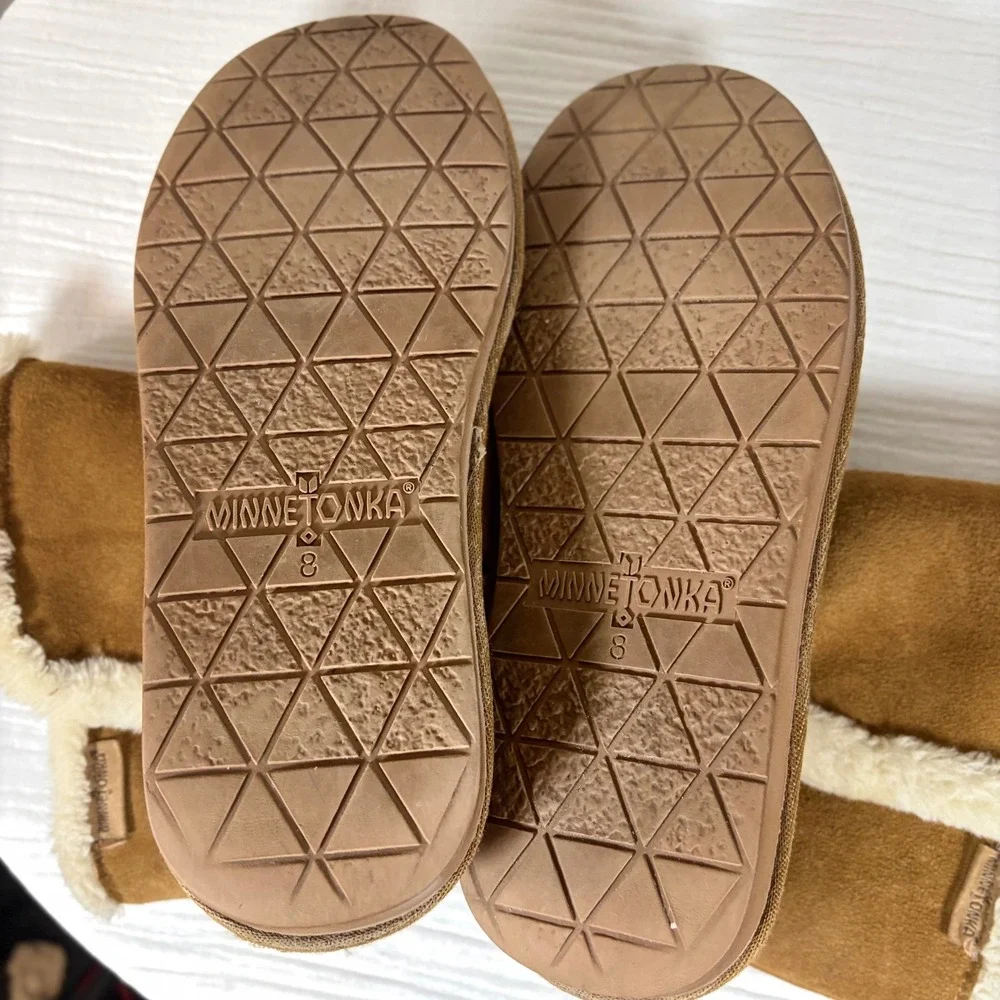 Minnetonka Womens Tan Leather Faux Fur Lined Mid Calf Winter Boots 85711 Size 8
